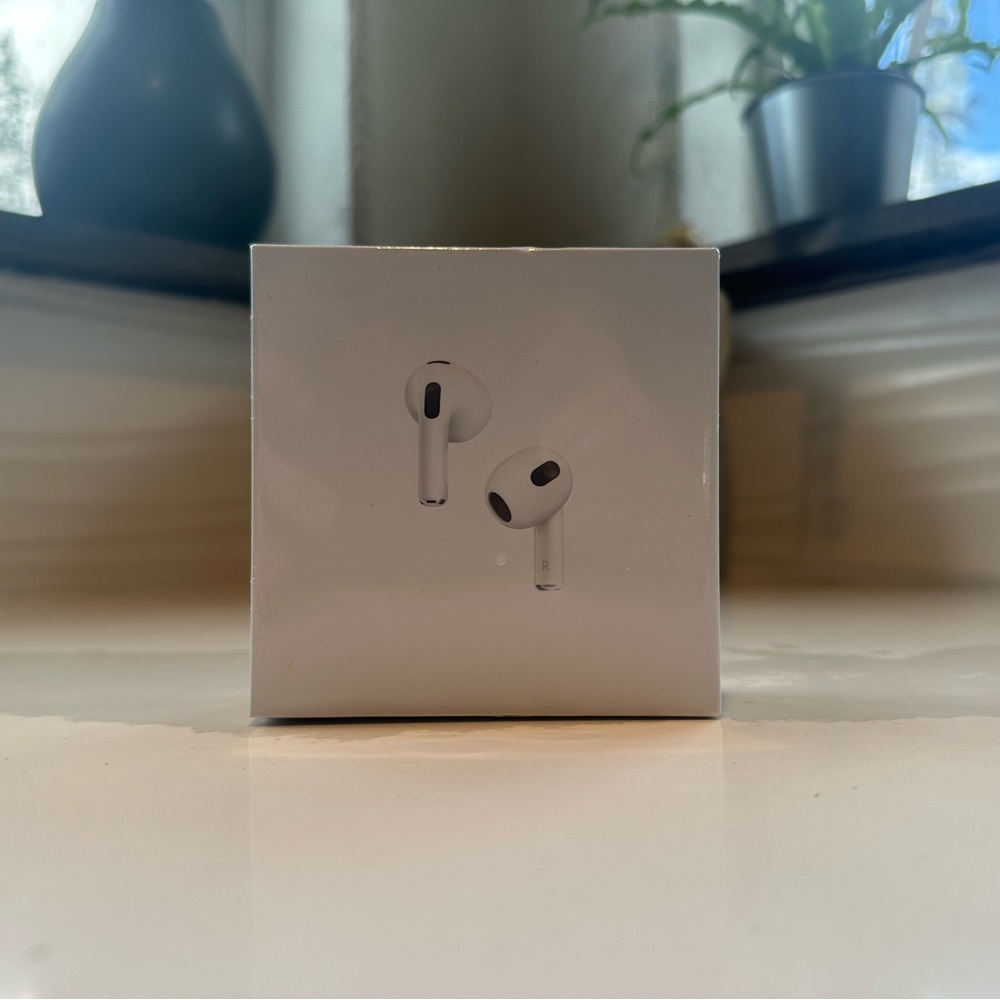 AirPods gen 3